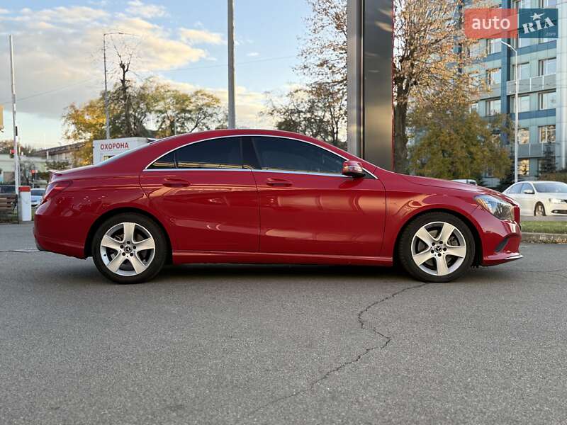 Седан Mercedes-Benz CLA-Class 2018 в Києві