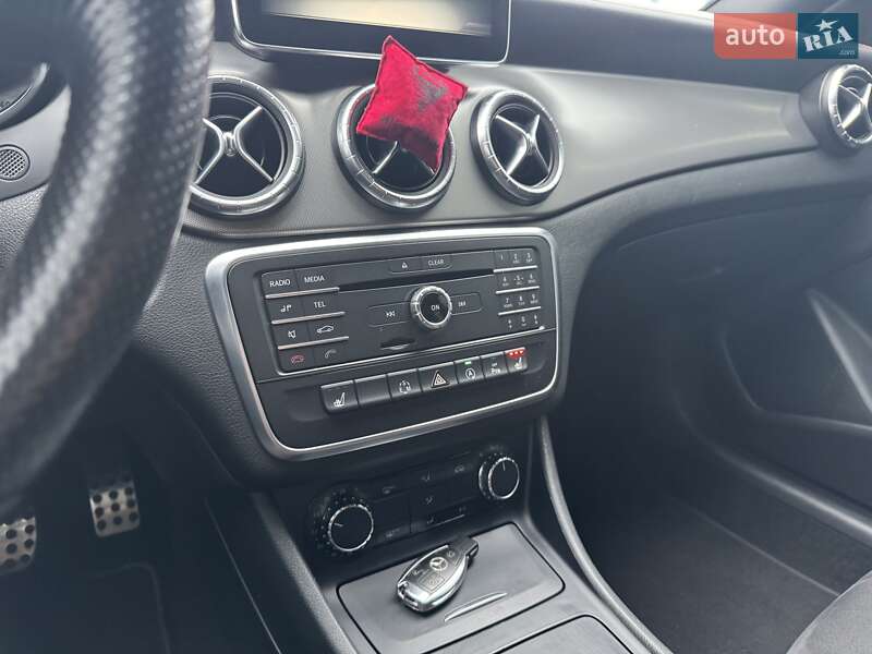 Седан Mercedes-Benz CLA-Class 2015 в Києві