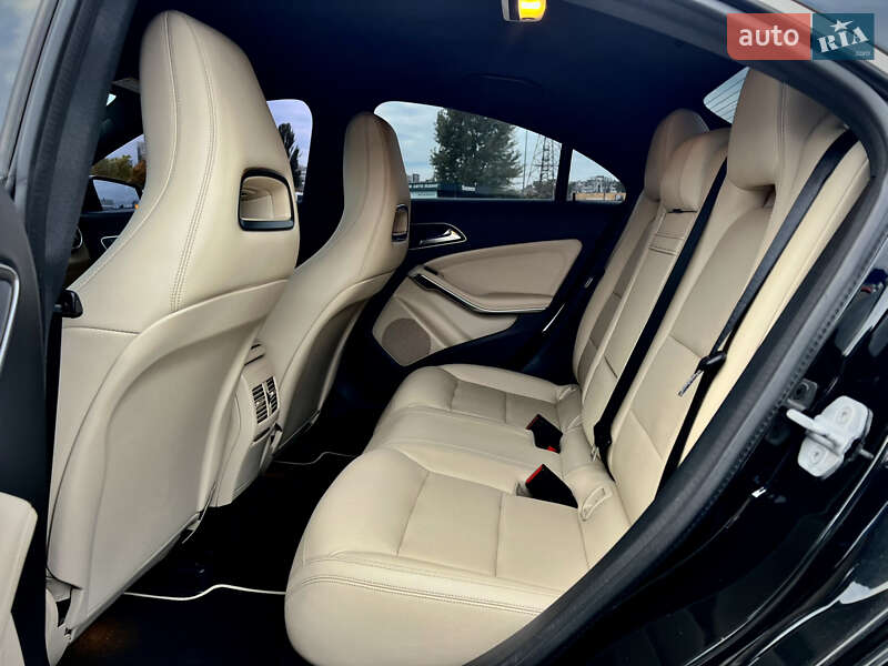 Седан Mercedes-Benz CLA-Class 2015 в Киеве