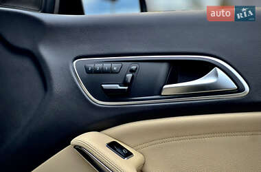 Седан Mercedes-Benz CLA-Class 2015 в 