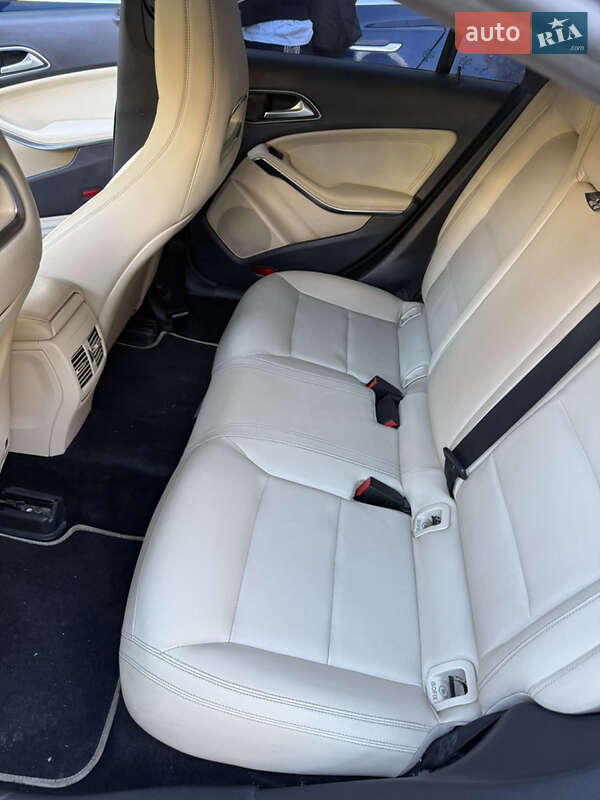 Седан Mercedes-Benz CLA-Class 2013 в Запоріжжі фото 10 Седан Mercedes-Benz CLA-Class 2013 в Запоріжжі