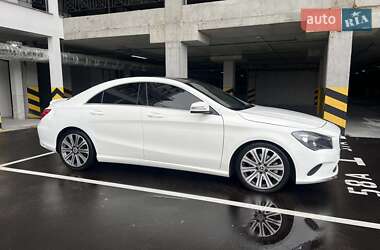 Седан Mercedes-Benz CLA-Class 2018 в Киеве