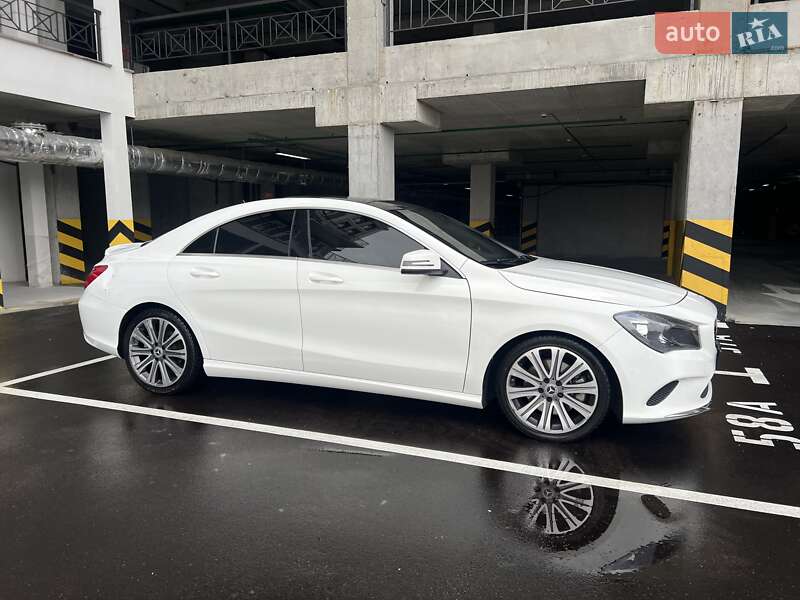 Седан Mercedes-Benz CLA-Class 2018 в Києві