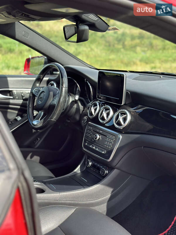 Седан Mercedes-Benz CLA-Class 2015 в Ровно