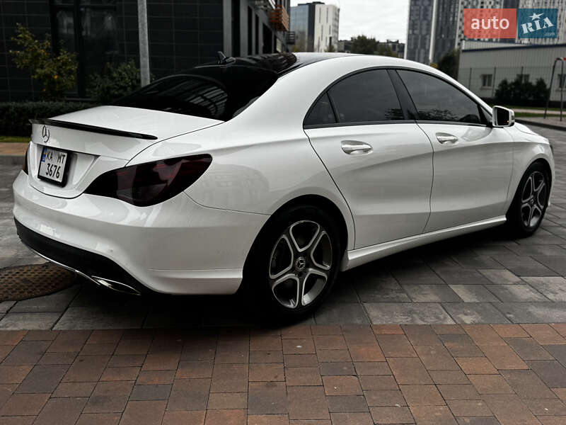 Седан Mercedes-Benz CLA-Class 2018 в Киеве