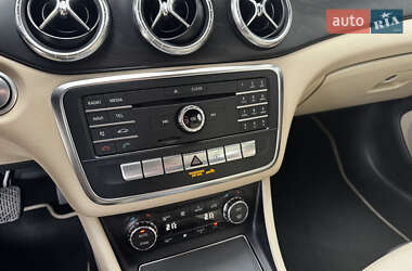 Седан Mercedes-Benz CLA-Class 2018 в  фото 28 Седан Mercedes-Benz CLA-Class 2018 в