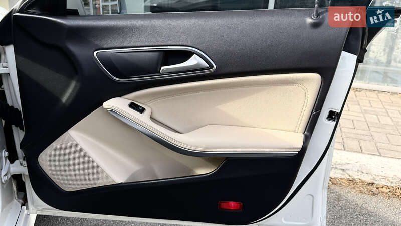 Седан Mercedes-Benz CLA-Class 2015 в Запорожье фото 30 Седан Mercedes-Benz CLA-Class 2015 в Запорожье