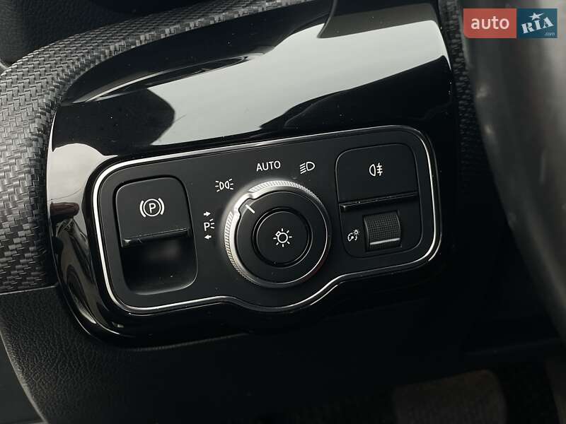 Седан Mercedes-Benz CLA-Class 2019 в Києві фото 29 Седан Mercedes-Benz CLA-Class 2019 в Києві