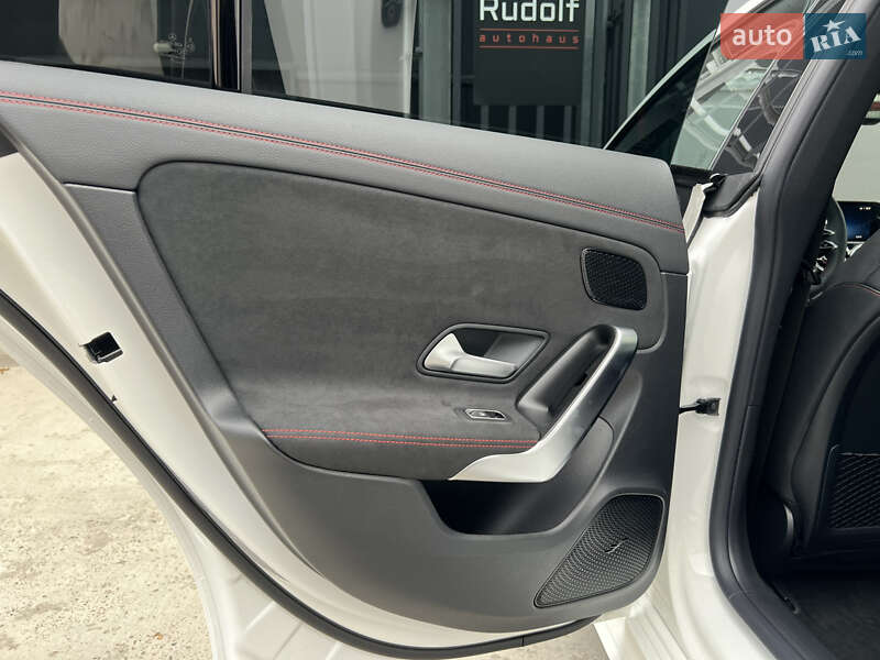 Седан Mercedes-Benz CLA-Class 2025 в Києві фото 64 Седан Mercedes-Benz CLA-Class 2025 в Києві