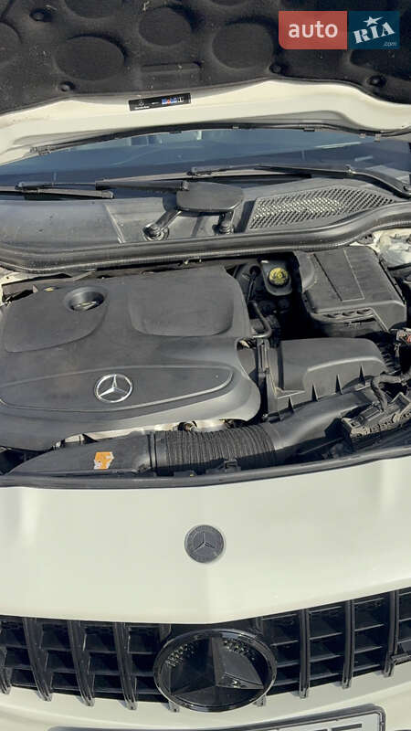 Седан Mercedes-Benz CLA-Class 2014 в Києві фото 23 Седан Mercedes-Benz CLA-Class 2014 в Києві