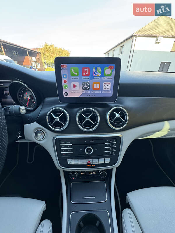 Седан Mercedes-Benz CLA-Class 2019 в Києві фото 10 Седан Mercedes-Benz CLA-Class 2019 в Києві