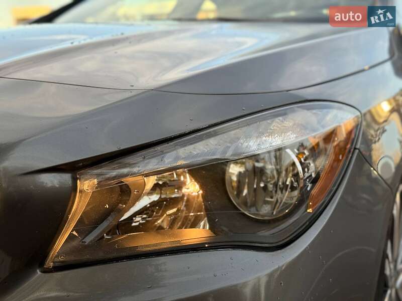Седан Mercedes-Benz CLA-Class 2018 в Києві