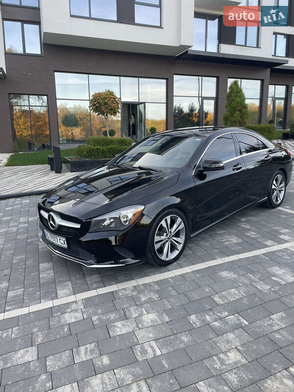 Седан Mercedes-Benz CLA-Class 2017 в Ужгороде