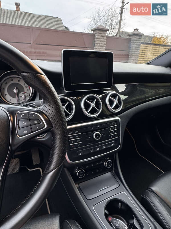 Седан Mercedes-Benz CLA-Class 2016 в Луцьку фото 18 Седан Mercedes-Benz CLA-Class 2016 в Луцьку
