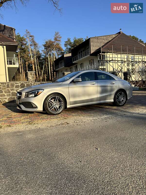 Седан Mercedes-Benz CLA-Class 2018 в Києві