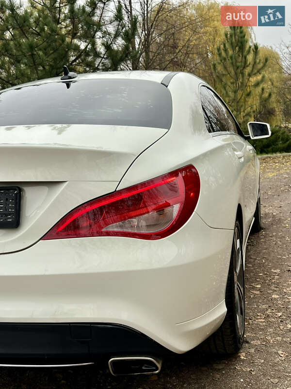 Седан Mercedes-Benz CLA-Class 2015 в Валках