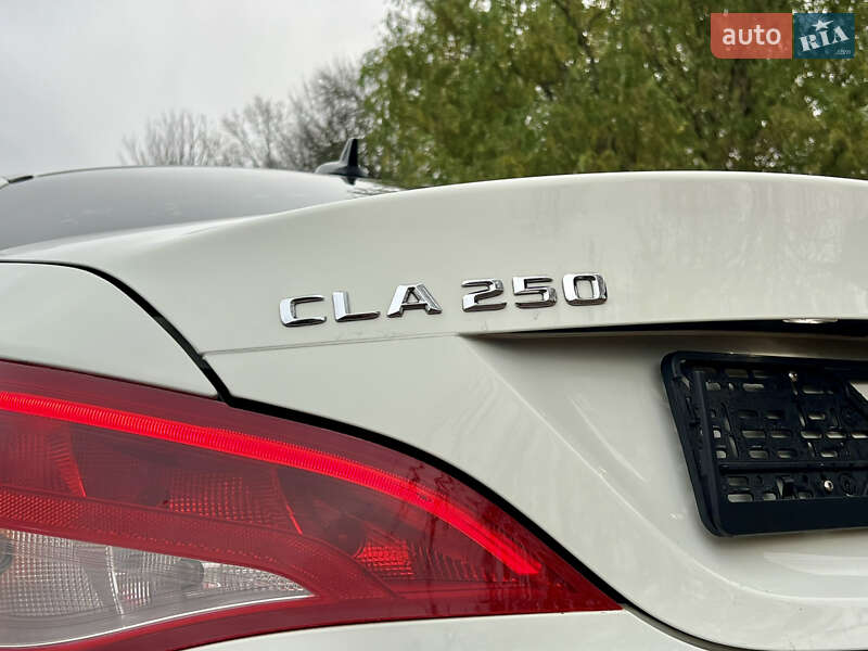 Седан Mercedes-Benz CLA-Class 2015 в Валках