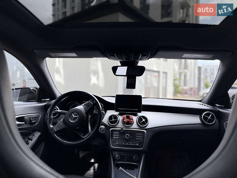 Седан Mercedes-Benz CLA-Class 2015 в Львові