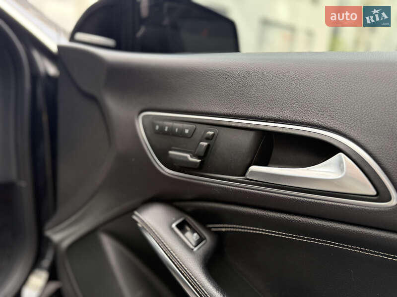 Седан Mercedes-Benz CLA-Class 2015 в Львові