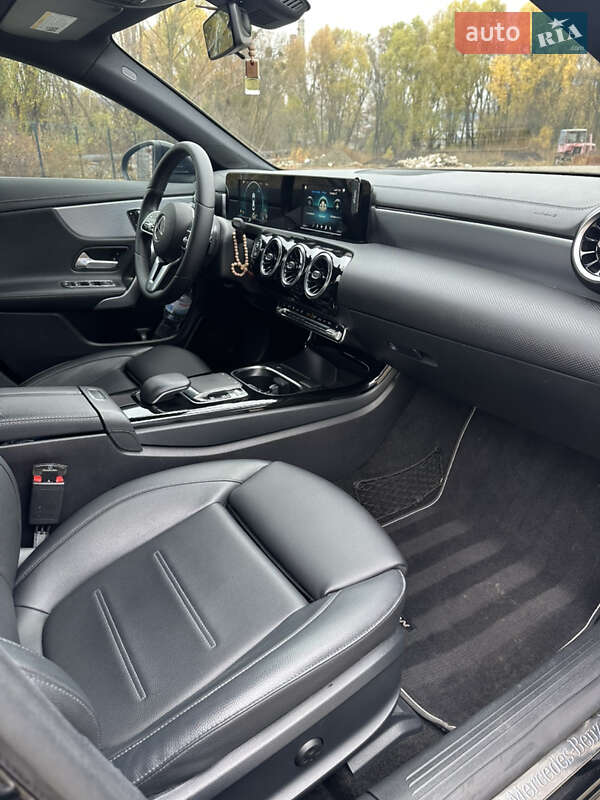 Седан Mercedes-Benz CLA-Class 2019 в Киеве фото 15 Седан Mercedes-Benz CLA-Class 2019 в Киеве