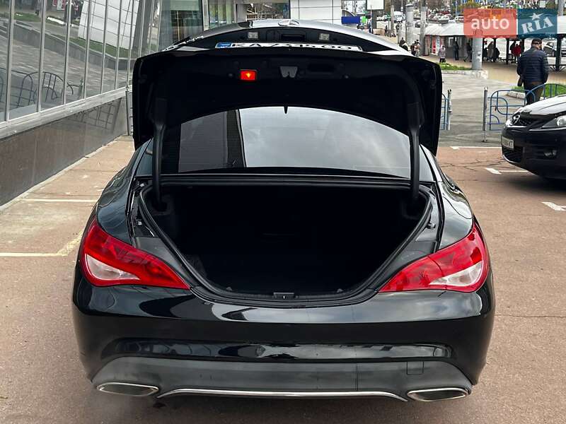 Седан Mercedes-Benz CLA-Class 2018 в Києві