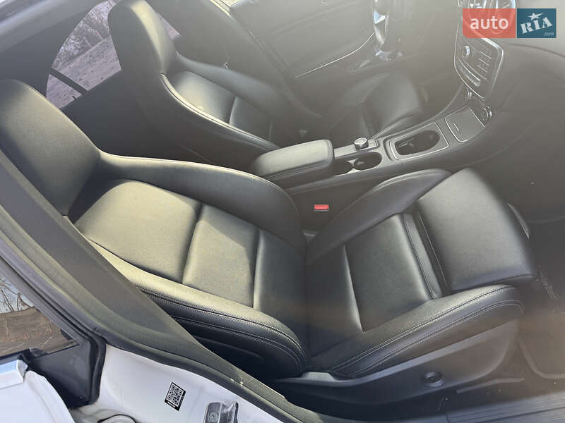 Седан Mercedes-Benz CLA-Class 2018 в Киеве фото 36 Седан Mercedes-Benz CLA-Class 2018 в Киеве