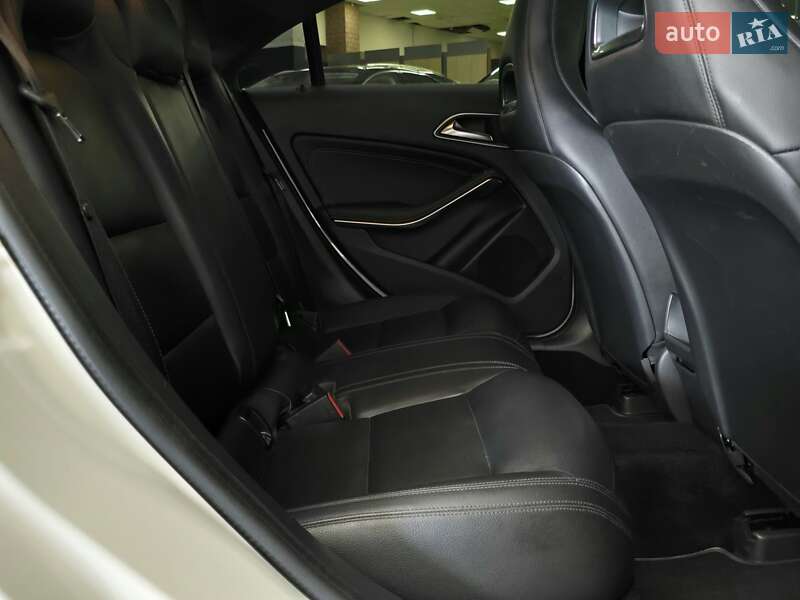 Седан Mercedes-Benz CLA-Class 2013 в Николаеве