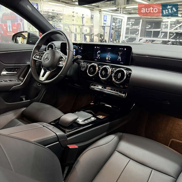 Седан Mercedes-Benz CLA-Class 2023 в Чернівцях
