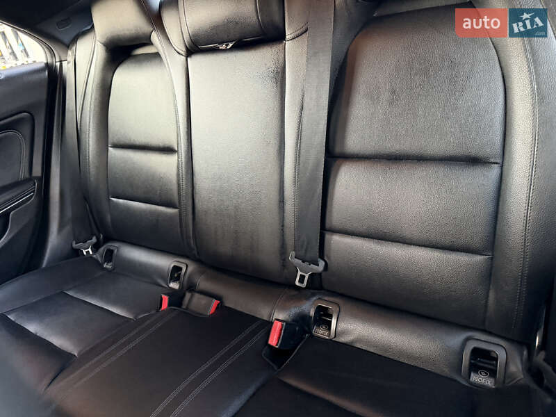 Седан Mercedes-Benz CLA-Class 2014 в Дніпрі