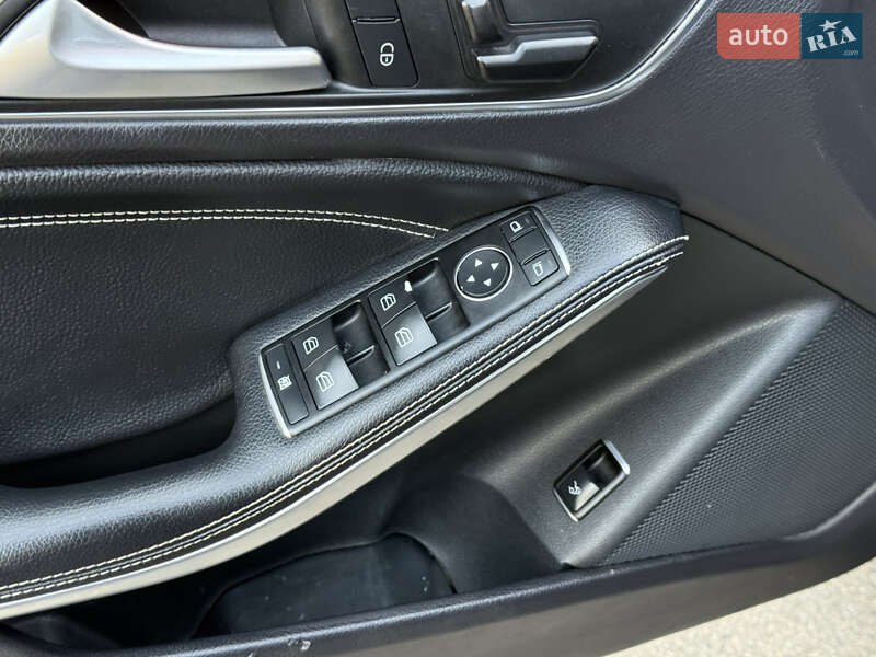 Седан Mercedes-Benz CLA-Class 2014 в Дніпрі