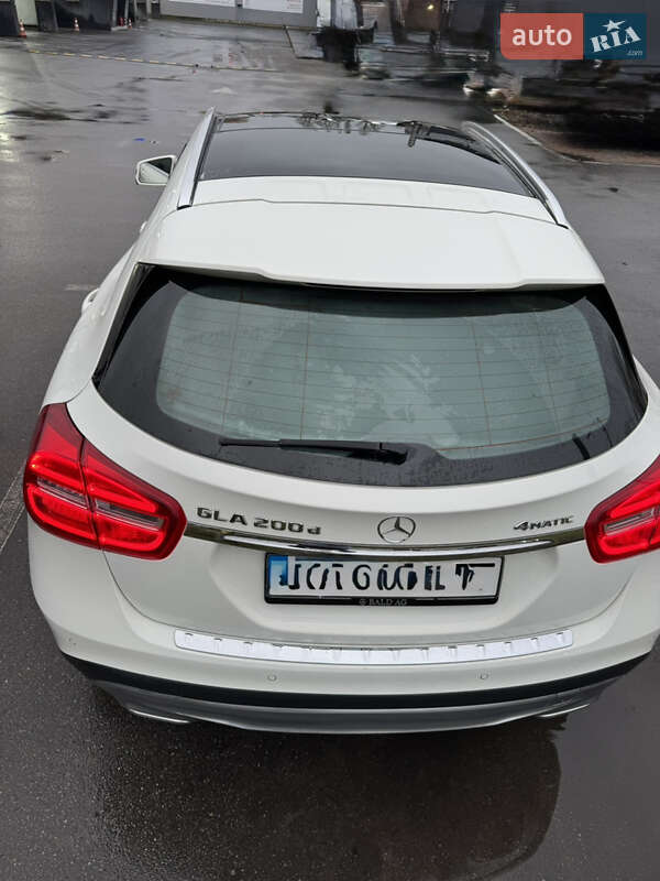 Универсал Mercedes-Benz CLA-Class 2016 в Киеве