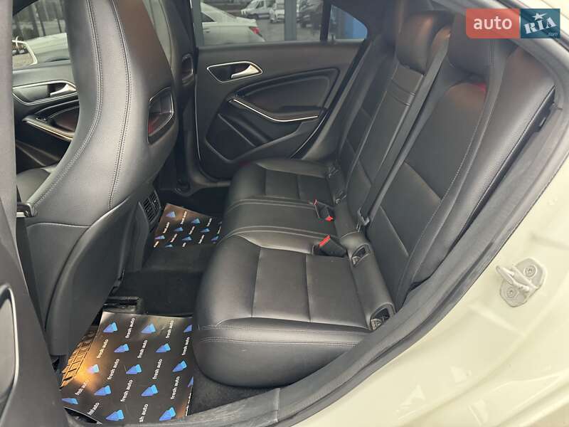 Седан Mercedes-Benz CLA-Class 2015 в Рівному
