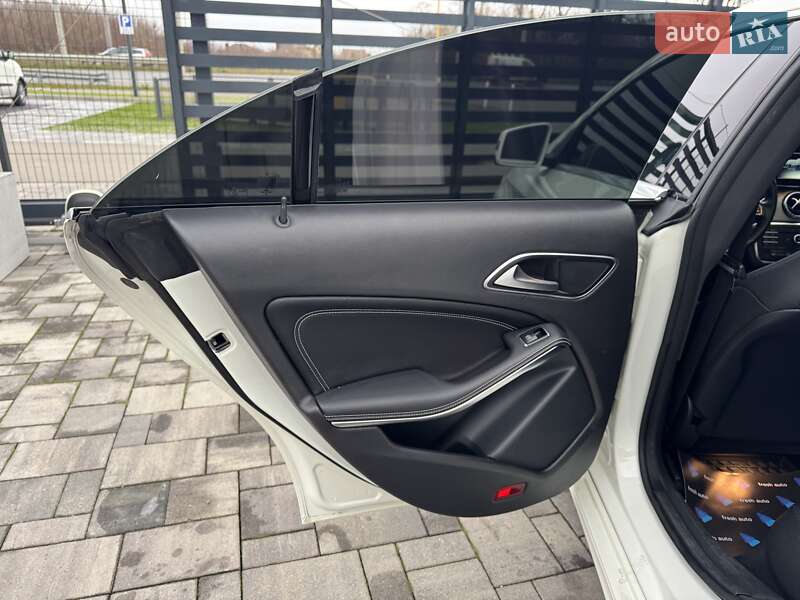 Седан Mercedes-Benz CLA-Class 2015 в Рівному