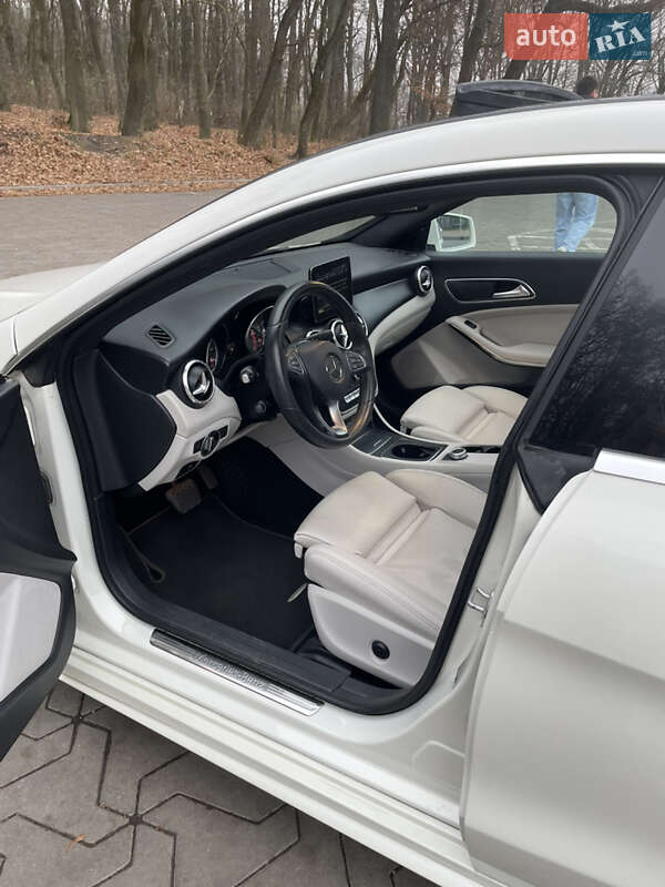 Седан Mercedes-Benz CLA-Class 2016 в Тернополе фото 16 Седан Mercedes-Benz CLA-Class 2016 в Тернополе
