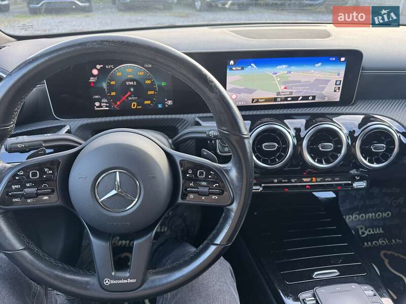 Седан Mercedes-Benz CLA-Class 2019 в Тернополе
