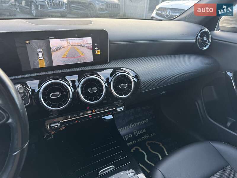 Седан Mercedes-Benz CLA-Class 2019 в Тернополе