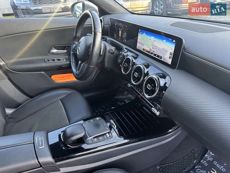 Седан Mercedes-Benz CLA-Class 2019 в Тернополе