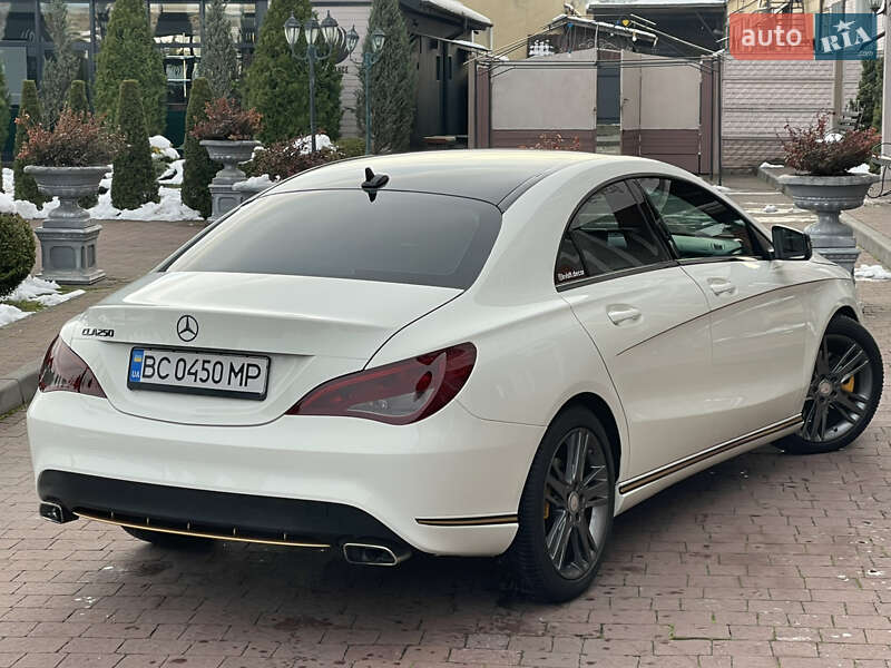 Седан Mercedes-Benz CLA-Class 2015 в Стрию