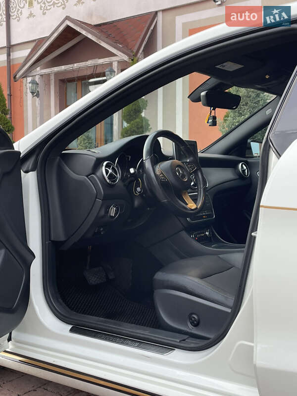 Седан Mercedes-Benz CLA-Class 2015 в Стрию