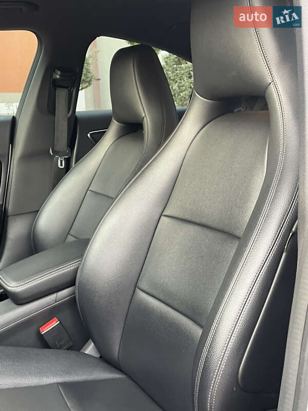 Седан Mercedes-Benz CLA-Class 2015 в Стрию