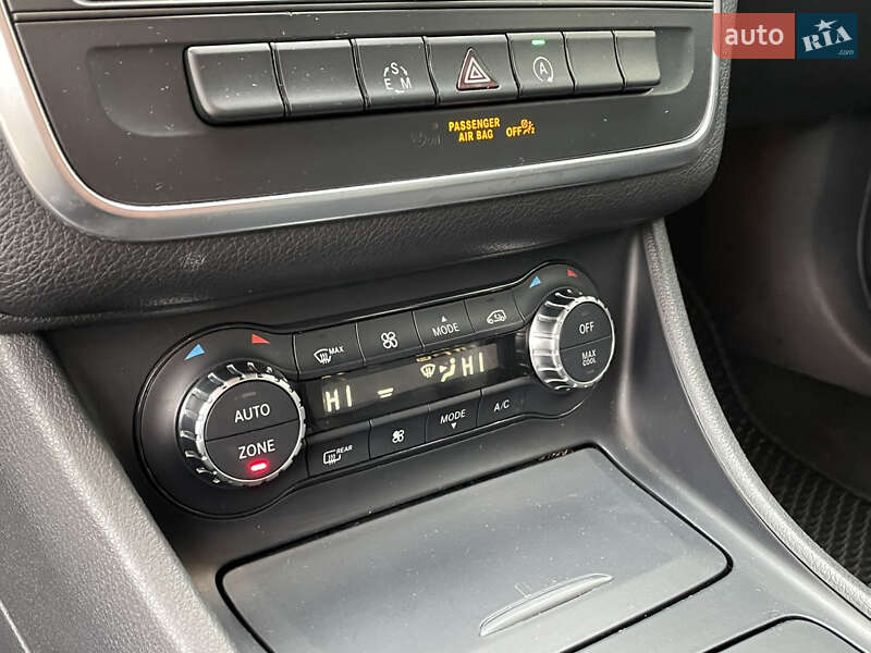 Седан Mercedes-Benz CLA-Class 2015 в Стрию