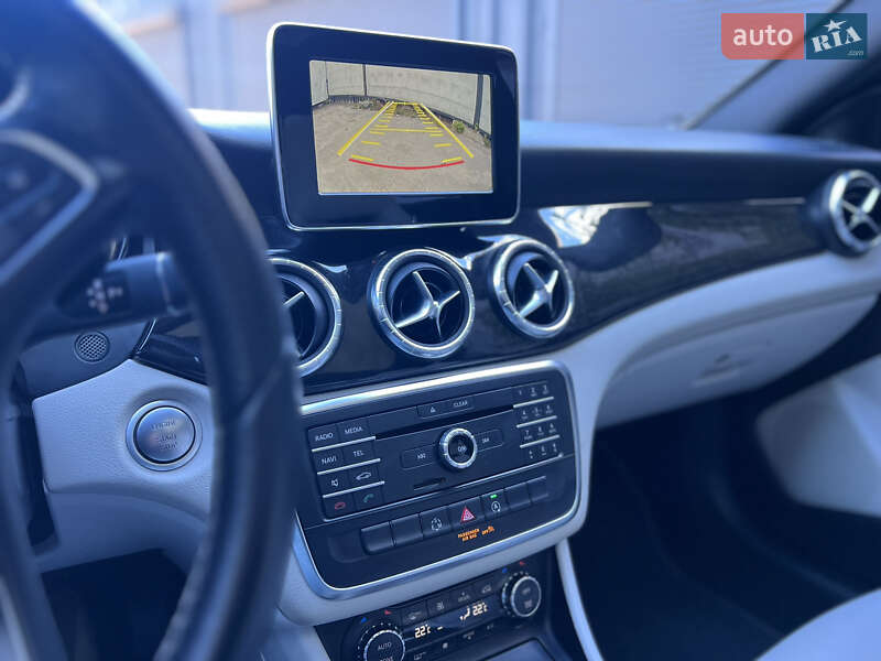 Седан Mercedes-Benz CLA-Class 2015 в Киеве