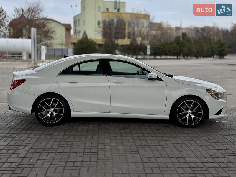 Седан Mercedes-Benz CLA-Class 2013 в Днепре