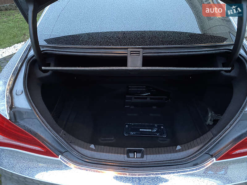 Седан Mercedes-Benz CLA-Class 2013 в Черновцах