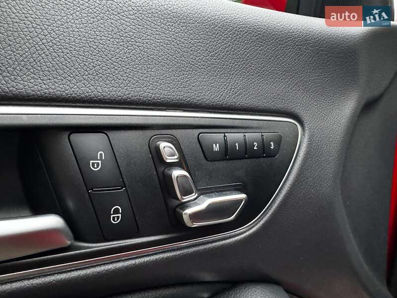 Седан Mercedes-Benz CLA-Class 2018 в Киеве