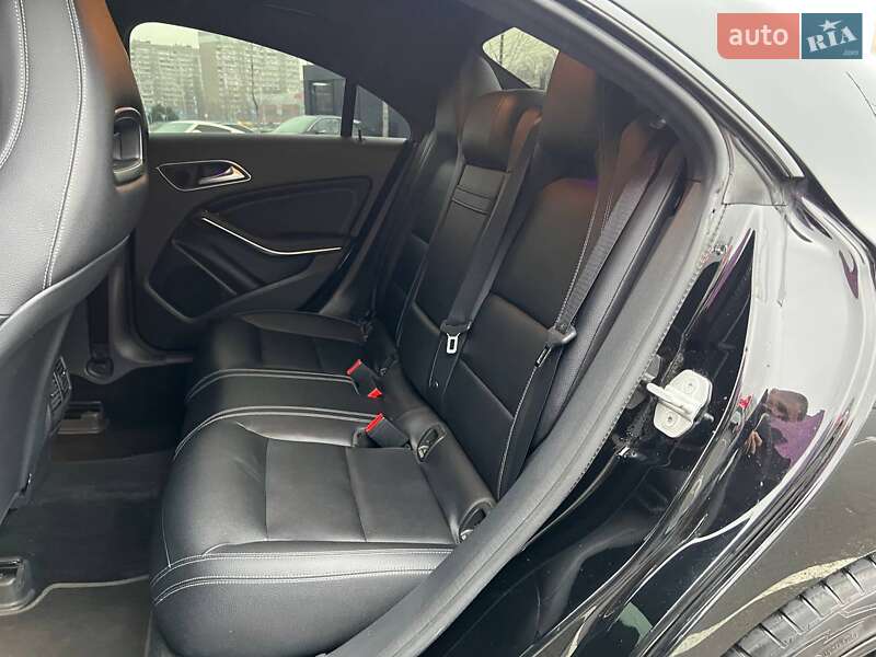 Седан Mercedes-Benz CLA-Class 2015 в Киеве