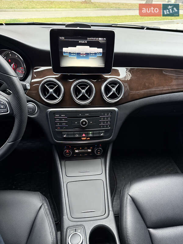 Седан Mercedes-Benz CLA-Class 2015 в Ровно фото 63 Седан Mercedes-Benz CLA-Class 2015 в Ровно