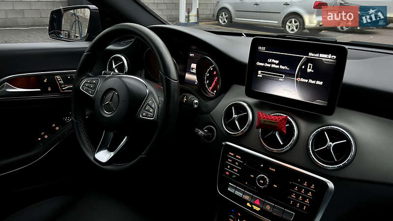Седан Mercedes-Benz CLA-Class 2016 в Киеве