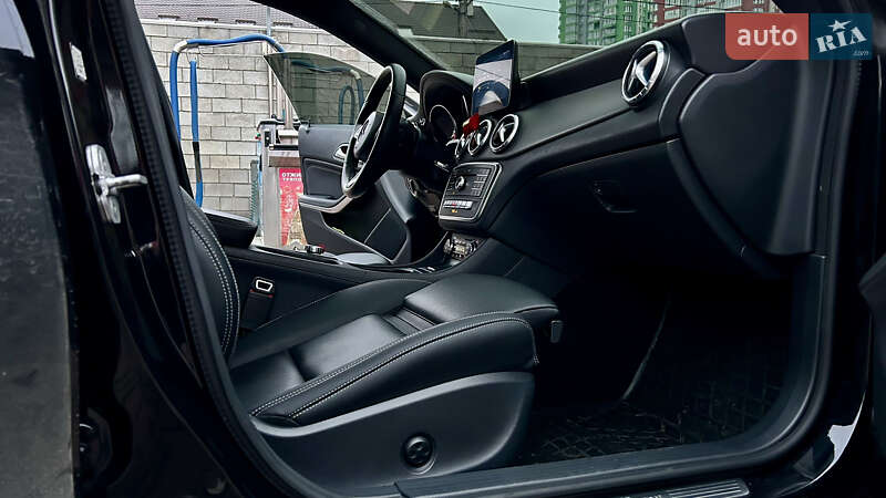 Седан Mercedes-Benz CLA-Class 2016 в Киеве