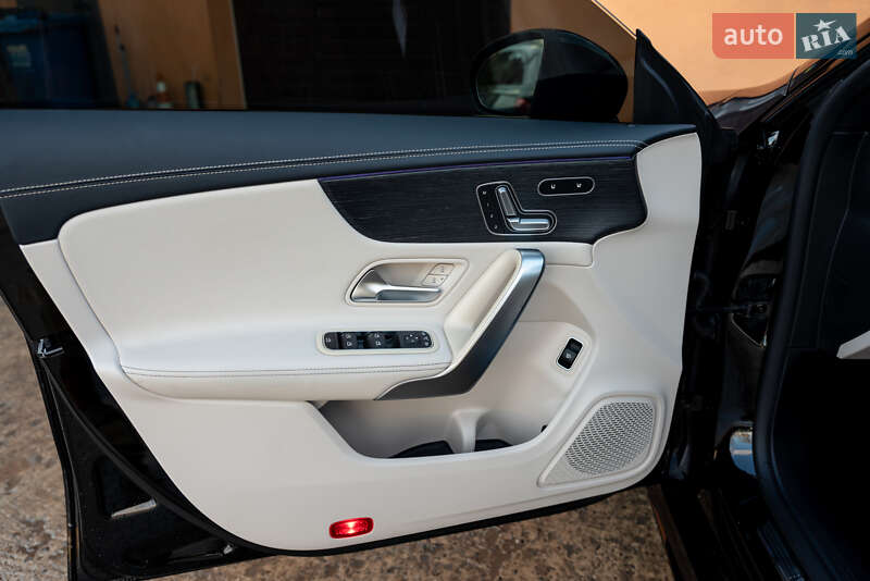 Седан Mercedes-Benz CLA-Class 2019 в Коломые